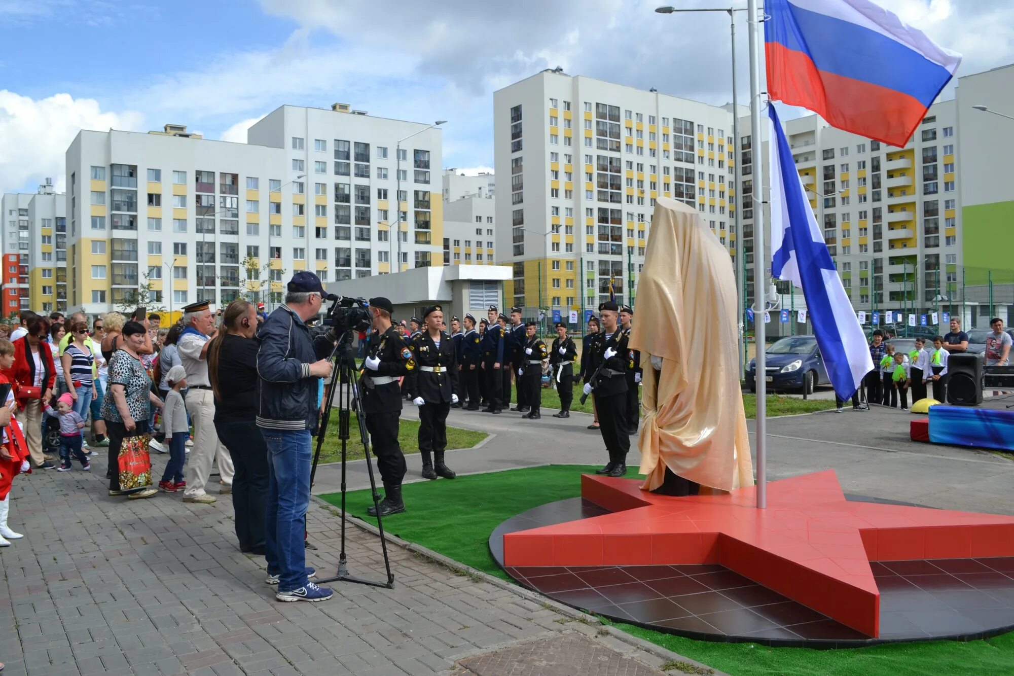 свежие вакансии академический екатеринбург