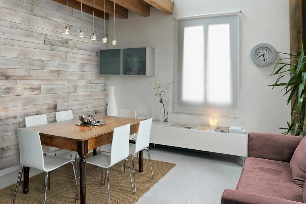 кухня обшитая ламинатом. кухня ламинат на стене фото в интерьере. отделка стен ламинатом на кухне. деревянные панели в интерьере кухни. стена из ламината на кухне.