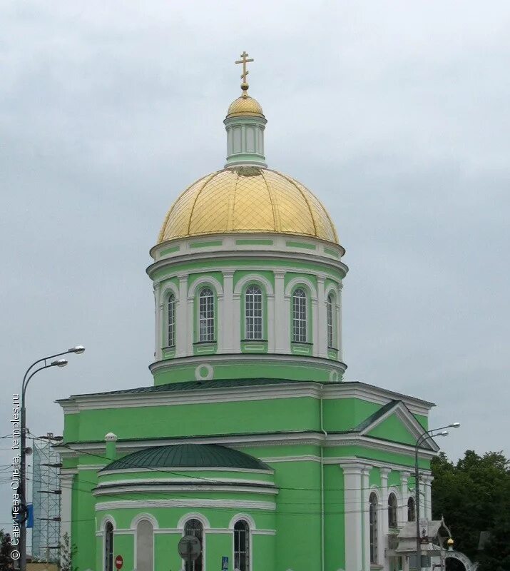 Озеры храмы. Троицкая Церковь Озеры. Храм в г Озеры Московская область. Озеры храм Святой Троицы. Троицкий храм город озёры.