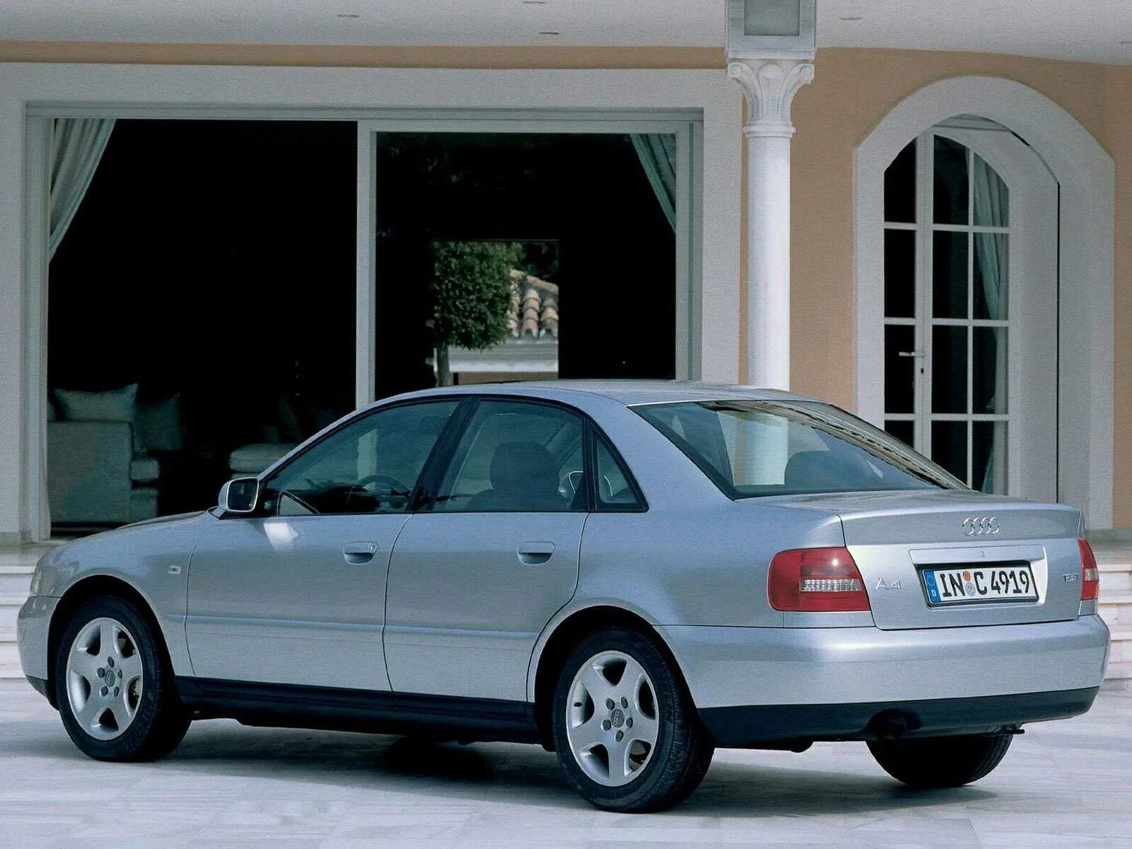 Ауди а4 б5 2000 года. Audi a4 b5 2000. Audi a4 b5 1996. Audi a4 b5 2001. Audi a4 b5 1998.