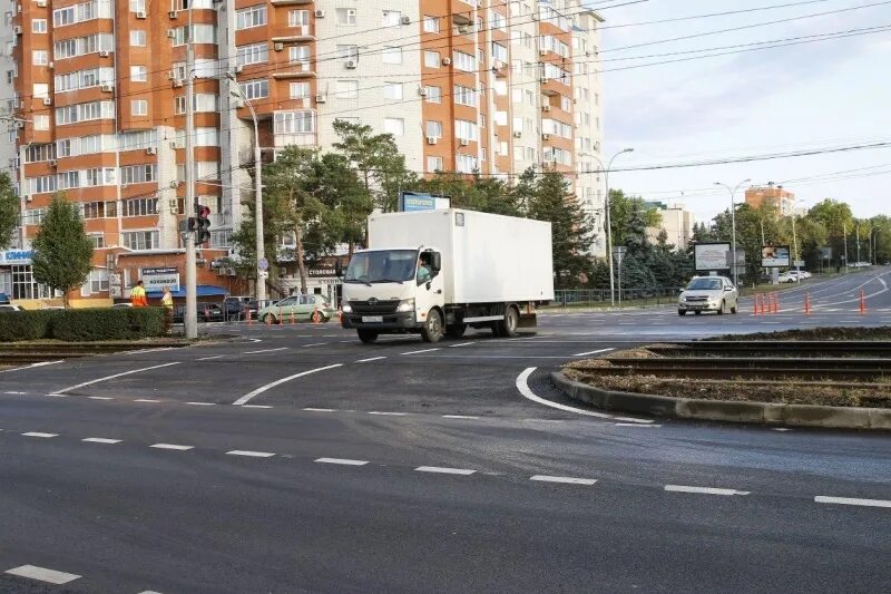 Дтп на железнодорожном переезде. Ведутся ремонтные работы. Переезд в краснодар. Электричка сбила в кисловодске. Мост железнодорожный узловая.