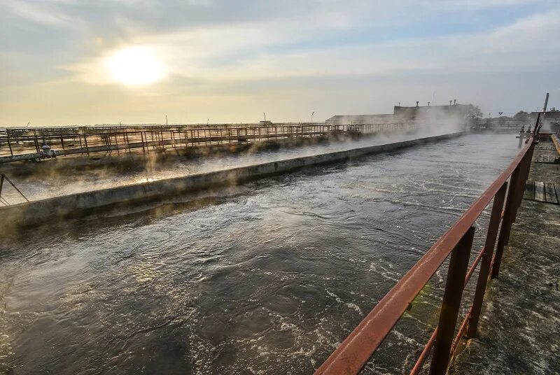 Прием стоков. Затонский полуостров Благовещенск водоочистные сооружения. Очистные сооружения канализации. Очистные сооружения канализации Людиново. Очистные сооружения река Кама.