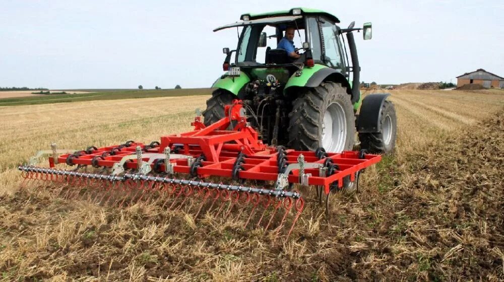 культиватор кху-4б. бороны хорш. сеялка ноу тилл. лущильник carrier. безотвальная обработка почвы john deere 2720.