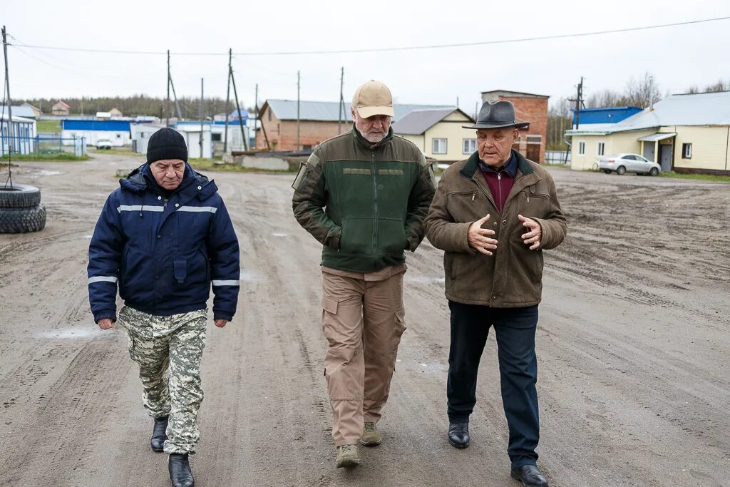 Погода в ижме рп5. Село Ижма Республика Коми. Уйба Усть Ижма. Изьва Строитель.