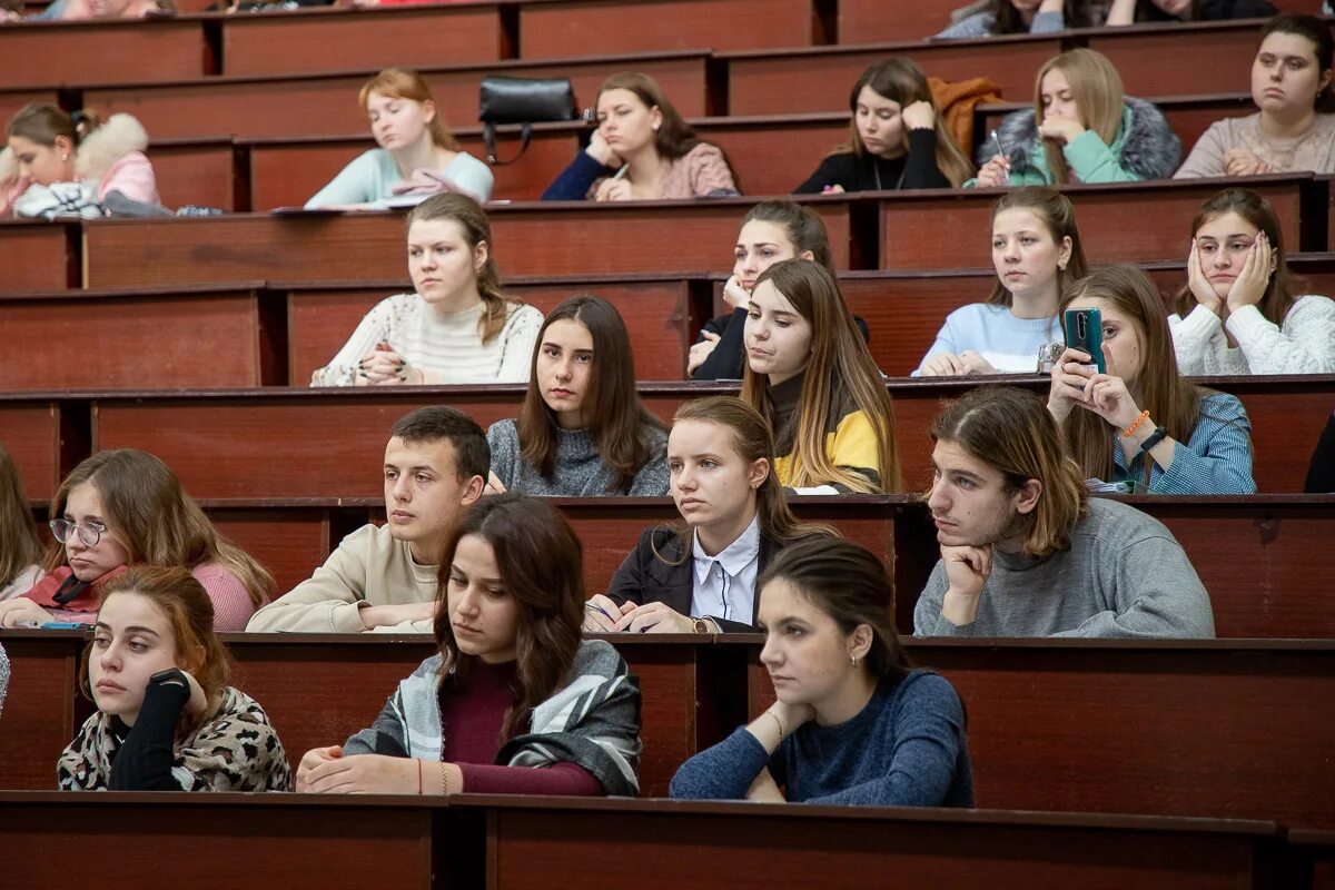 Студенты пгу. Психология города. Student psu. Етис для студентов. Волонтеры победы приднестровская.