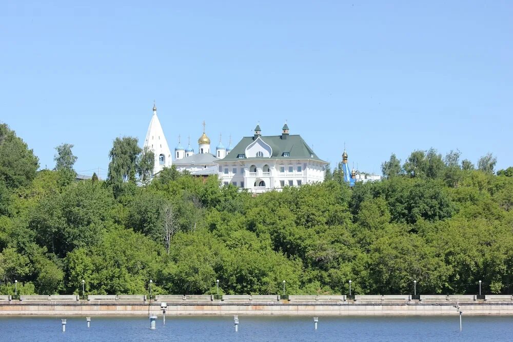 Манор хаус чебоксары. Манур Хаус Чебоксары. Ресторан Manor House Чебоксары. Манор Хаус Чебоксары гостиница. Бутик отель Манор Хаус Чебоксары.