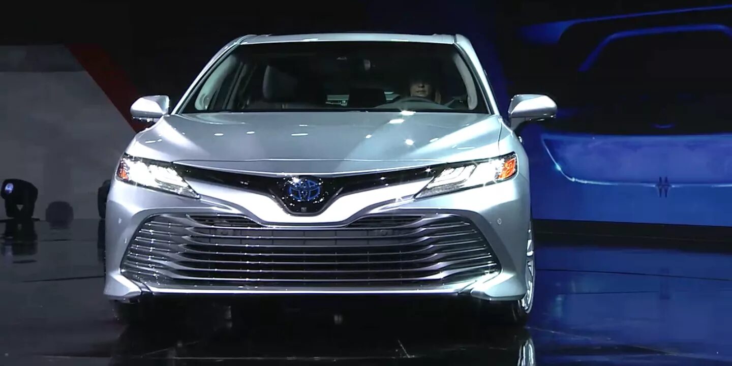 Новая модель камри. Toyota Camry 2018. Новая Toyota Camry 60. Камри 60 2018. Toyota Camry 2021.