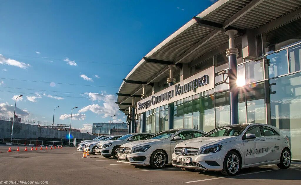 звезда столицы каширка. звезда столицы каширка. звезда столицы мерседес. рольф каширка. автосалон звезда столицы.