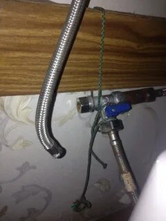 Установить гибкую подводку