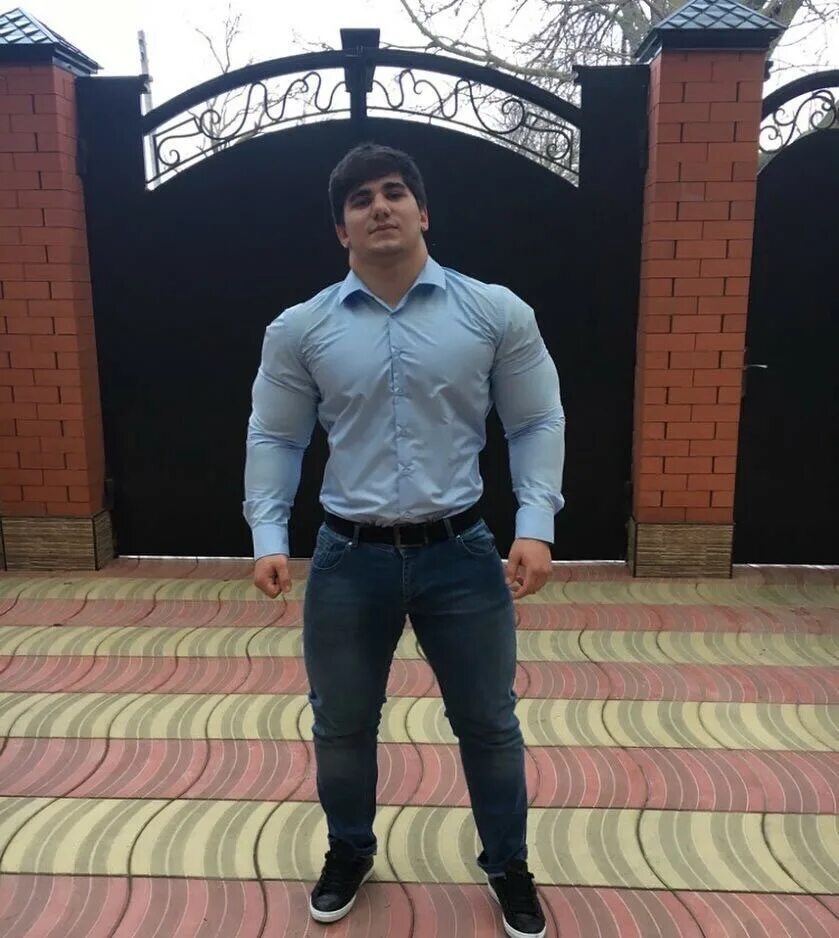 Асхаб тамаев рост. Асхаб тамаев лет. Асхаб тамаев нация. Чеченец асхаб тамаев. Куртка тамаева.