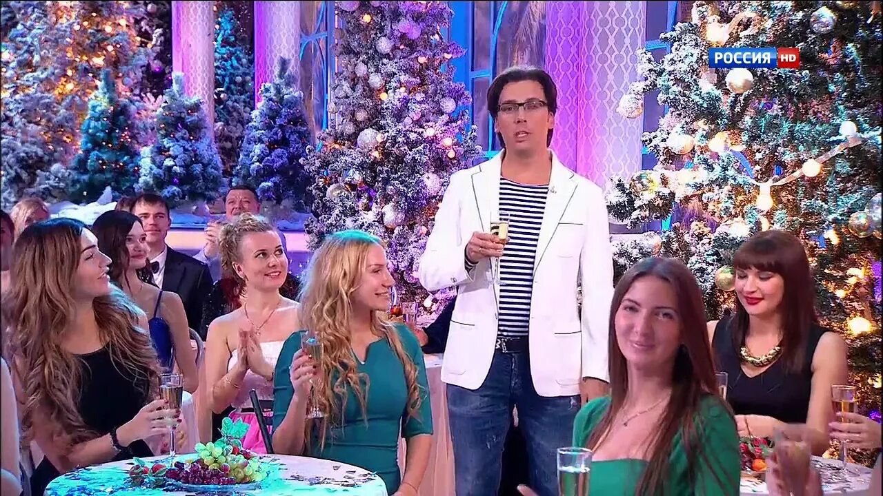 Заглянуть на огонек. Включи огонек на 1. Включи огонек на 1. Николай басков голубой огонек 2022. Огонек.