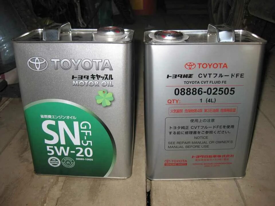 Масло в коробку вариатор рав 4. Toyota 08886-02505 Fe. Toyota CVT Fluid TC Fe. Масло Тойота 5w20, gf3. Toyota Corolla 2014 масло в вариатор.