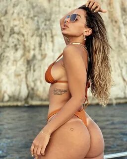 Anitta de férias em Itália. 