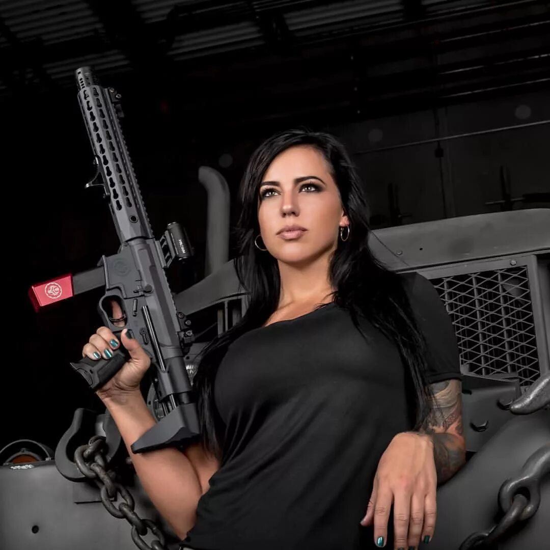 Alex Zedra Mara. Alex Zedra Call of Duty. Alex Rogers Zedra.