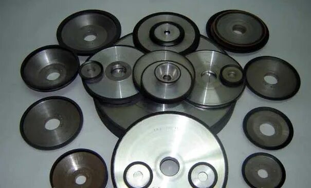 Эльборовый круг. Круг заточной эльборовый 150. Круг эльборовый для тормек. Эльборовый инструмент. Алмазный заточной диск 12r4.