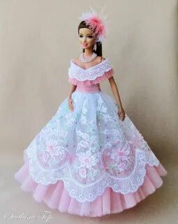 Dressing dolls