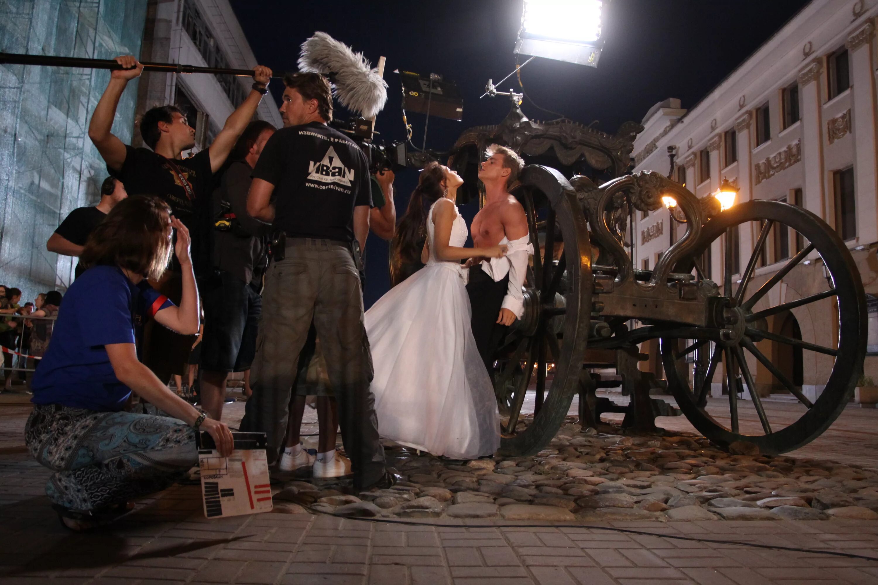 Сокровища владивостока. Когда выйдет шоу сокровища императора. Рождественское сокровище михея мультфильм. Корона российской империи музей. Сокровища императора мультфильм.