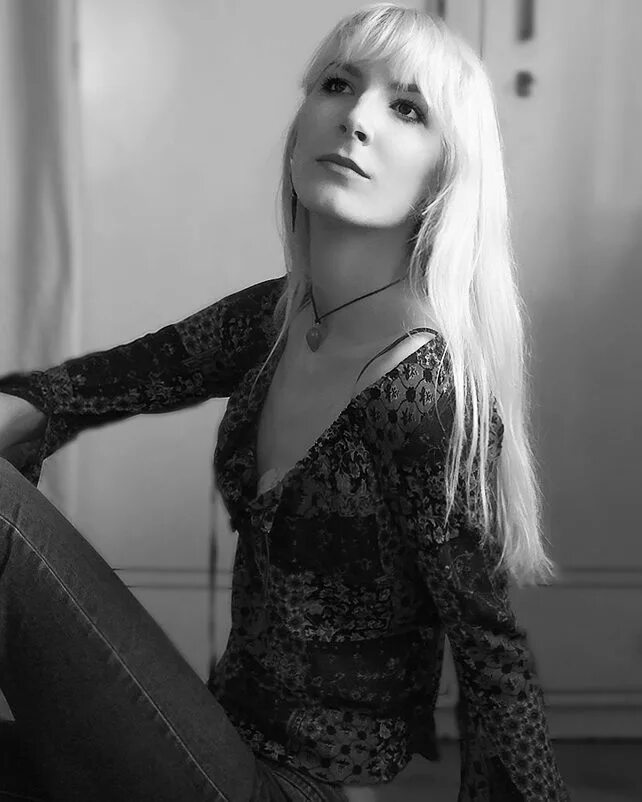 Sofia simons