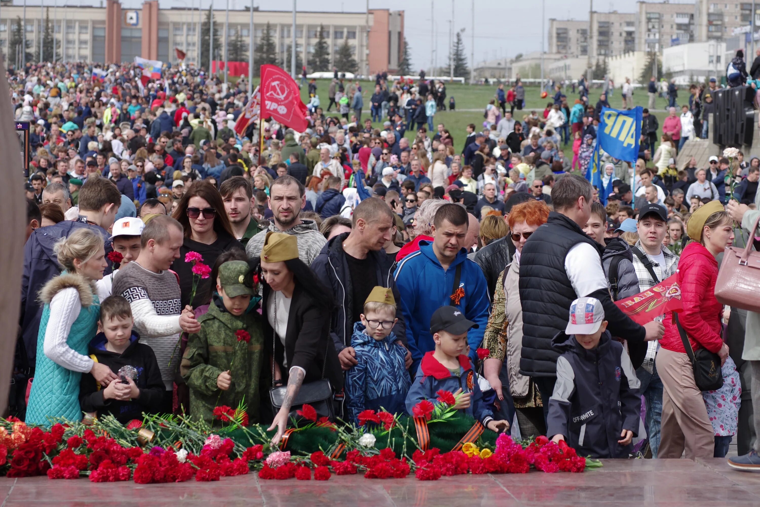 Митинг на 9 мая 2023. Митинг 9 мая. Парад 9 мая 2022. День Победы парад 2022. Митинг 9 мая фото.