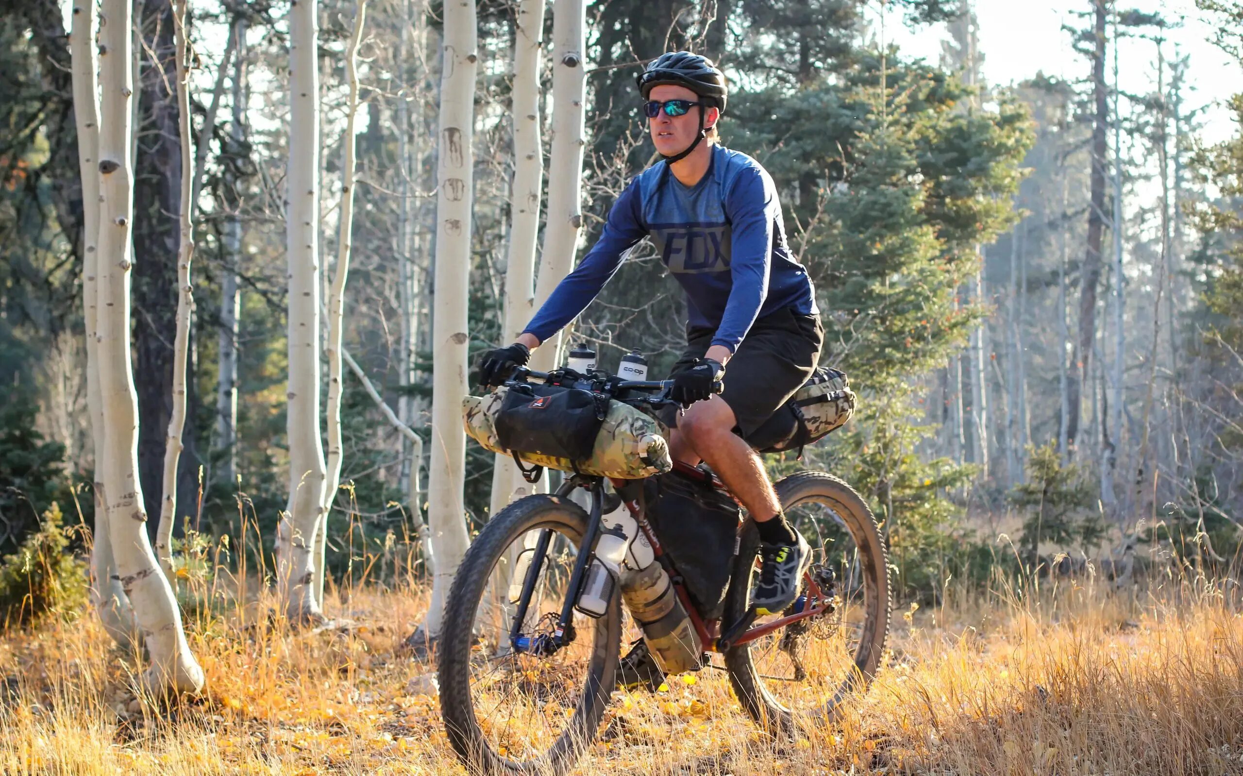 Bike traveling. Путешествие на велосипеде. Велосипед для туризма. Велосипедные путешествия. Велосипед турист.