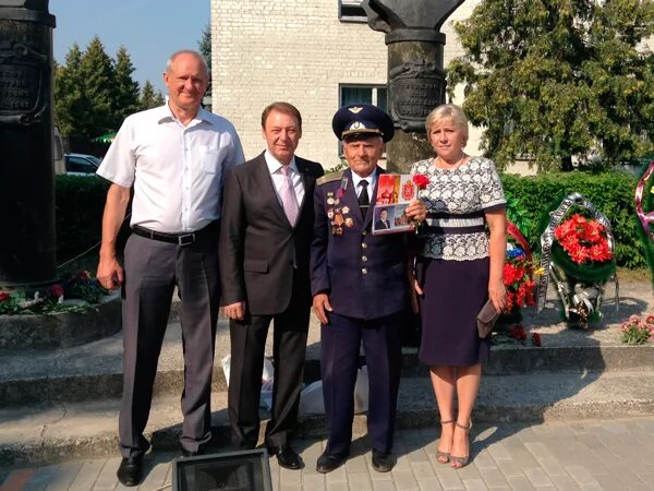 Брянские новости сегодня карачев. Ветераны день освобождения города Карачева Брянской области. Ветераны прокуратуры Карачев Брянской области. Карачев Брянск. Карачев сейчас.