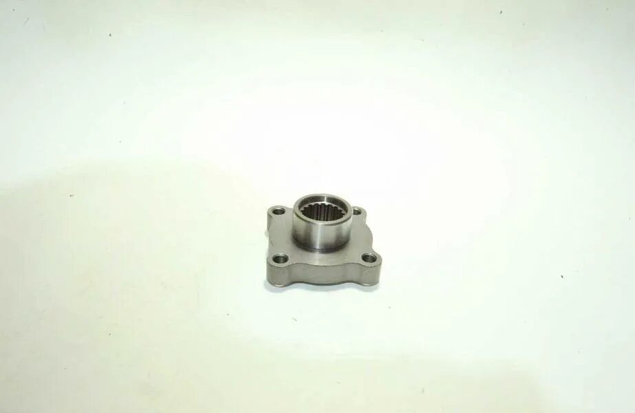 Фланец задний мост уаз 390995. Фланец 28 шлицов шакман. Фланец заднего моста 2123. 27110-66j02. Соединительный фланец сузуки гранд витара 2010.