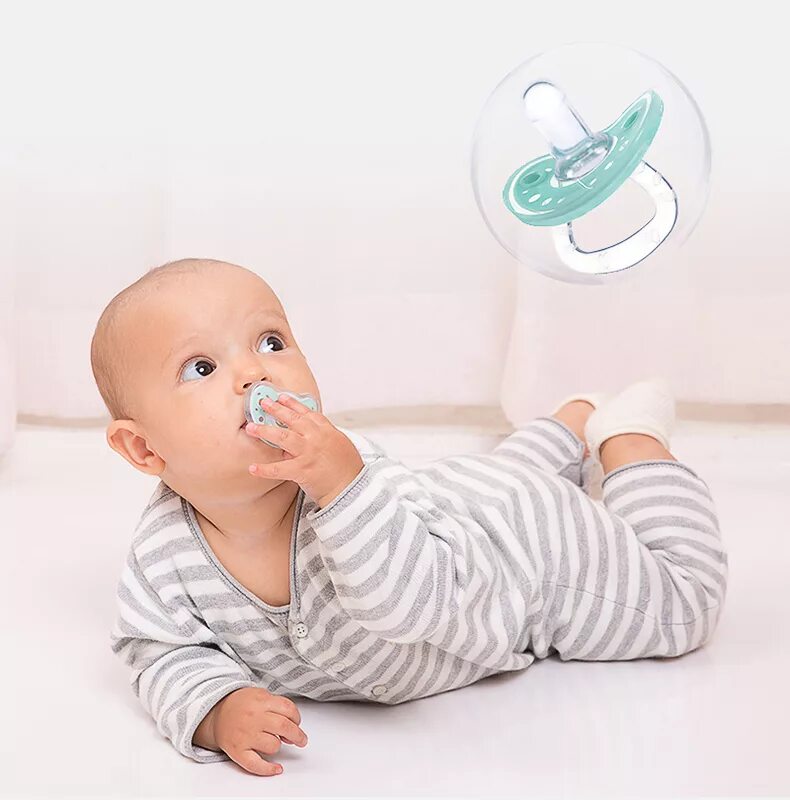 как выбрать пустышку. пустышка авент в форме груди. младенец с соской. лучшие пустышки для новорожденных.