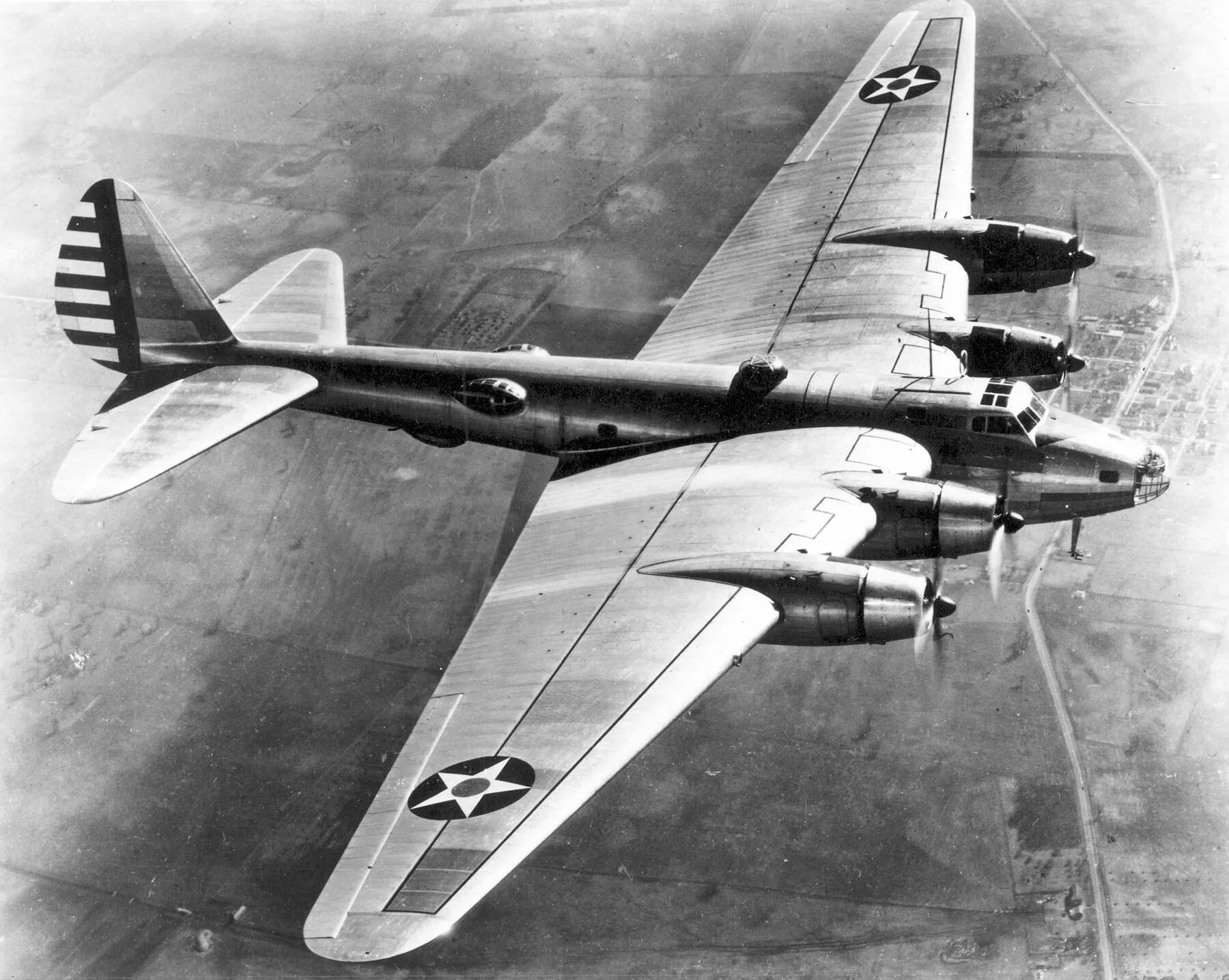 Бомбардировщик сша b-52. Бомбардировщики дети. Б-24 либерейтор. Петляков самолет пе-2. В 52 н бомбардировщик.