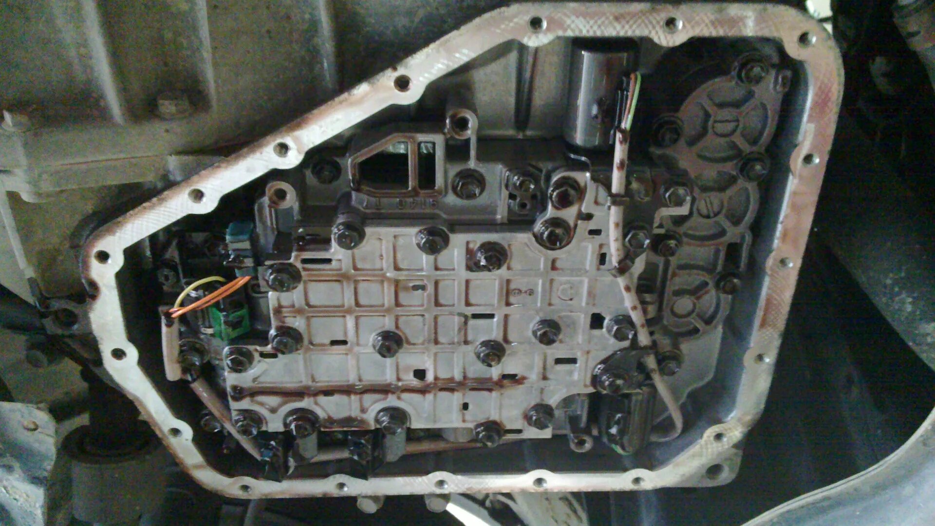 Масло в акпп suzuki grand vitara 2. Масло в коробку автомат сузуки sx4. Масло акпп сузуки sx4. Масло в коробку автомат сузуки sx4. Сузуки sx4 new масло кпп 2014.