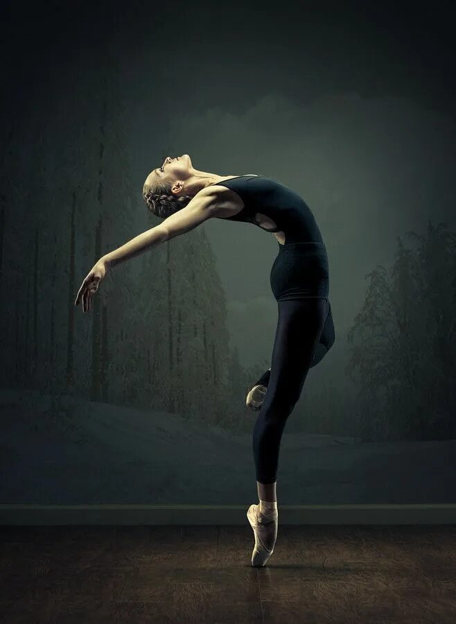 Девушка балерина. Ана туразашвили балерина. Скорик балерина. Камилла верготис балерина. Балет валпейпер.
