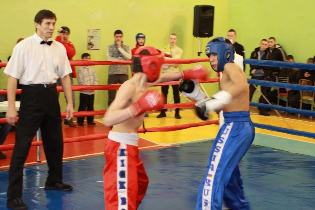 Кикбоксинг ижевск. Карина валеева ижевск кикбоксинг. Кикбоксинг ижевск. Динамо кикбоксинг благовещенск. Карина кикбоксинг.