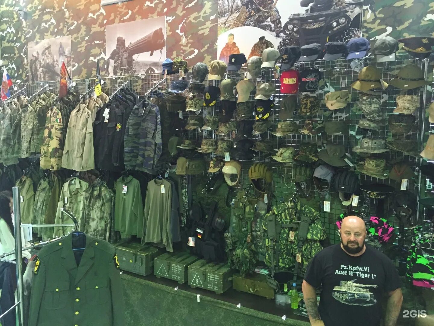 военторг тюмень адрес. военторг тюмень. витрина магазина военторг. магазин военторг тюмень сургутская 11. военторг тюмень московский тракт.