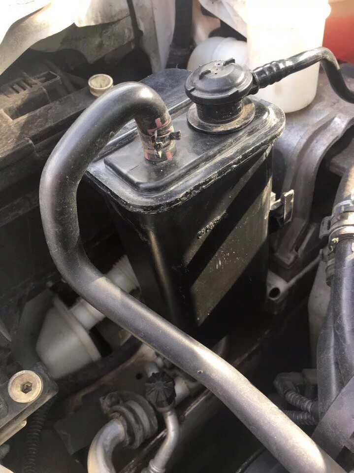 8. 8 tsi. Абсорбер 1. Клапан адсорбера шкода октавия а5 1. 8 tsi.