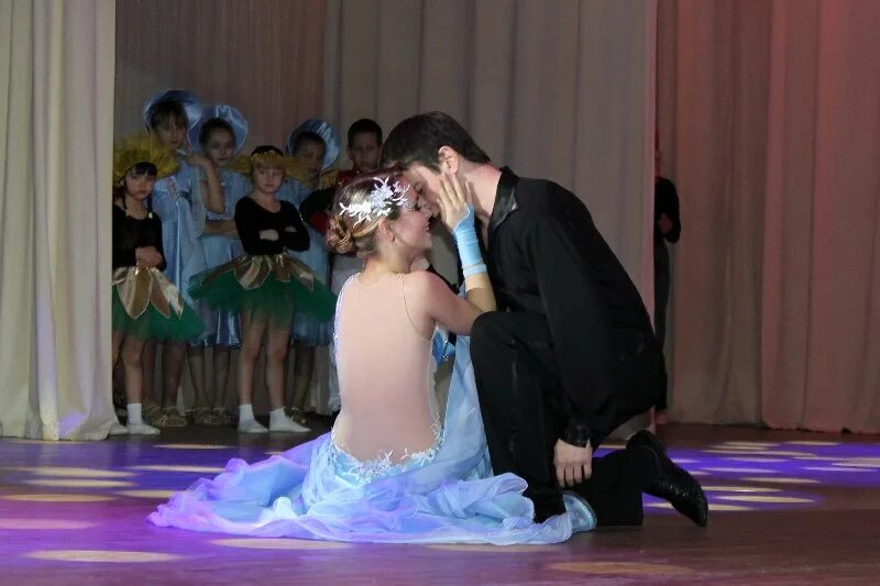 конкурс вальса. конкурс златоуст "природа родного края" 2023. танец вальс для детей. конкурс вальса. бальные танцы 14 лет.