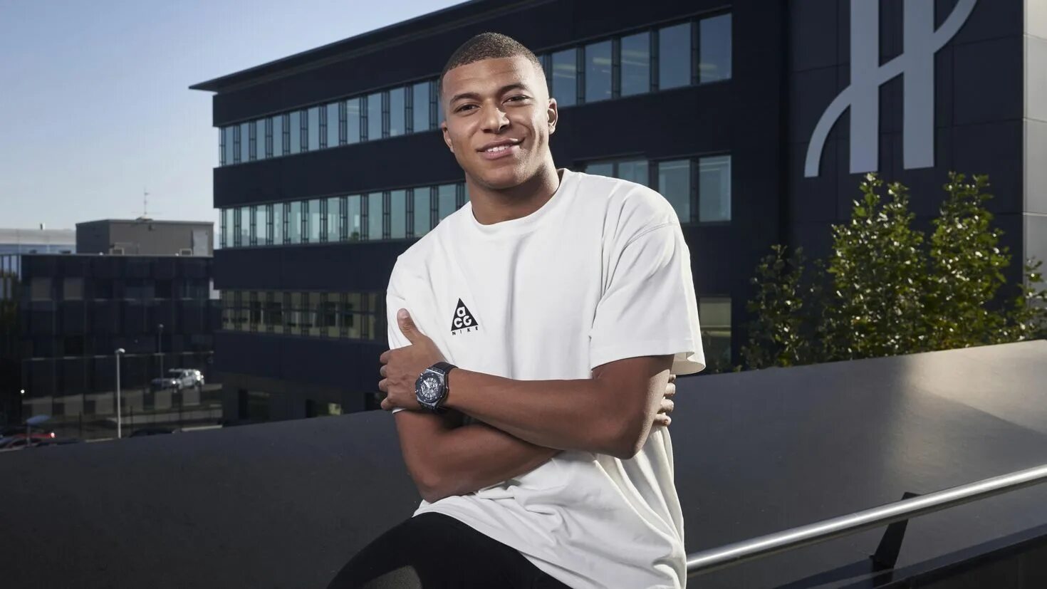 Сколько лет килиану. Mbappe. Килиан Мбаппе. Килиан Мбаппе Wallpapers.