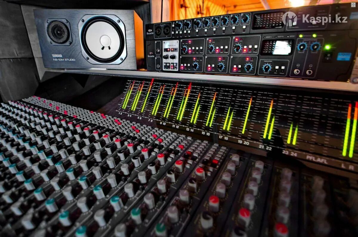 Студия звукозаписи «берберян». Запись фонограммы. Студия звукозаписи фоно. Синелаб саундмикс. Звукорежиссер павел шувалов.