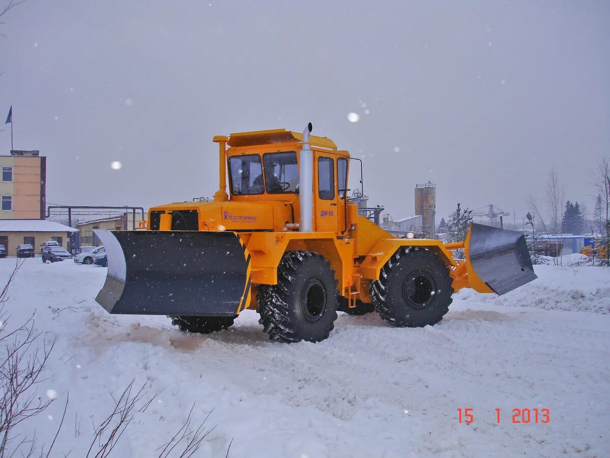 Дм 15 купить. Машина для строительства, ремонта и содержания дорог дм-15т. Дм-15. Дм-15 оборудование. Техстроймаш Тихвин.