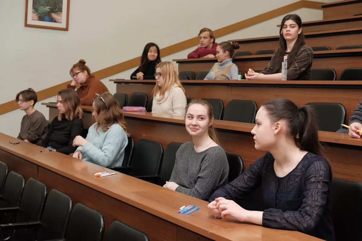 МГЛУ Мориса Тореза. Самойлова НГЛУ. Мориса Тореза университет внутри. Московский институт иностранных языков им. Мориса Тореза..