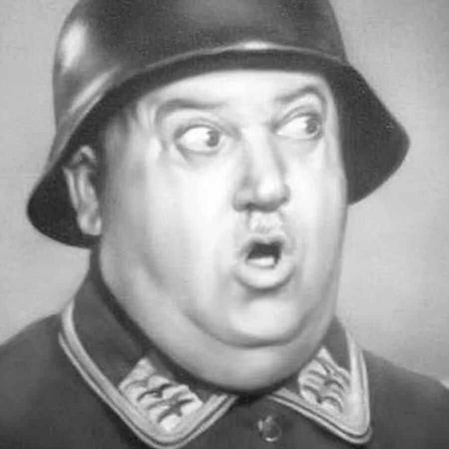 Удивленный немец. Немец в каске. Фашист в каске. Удивленный солдат. Удивленный гитлер.