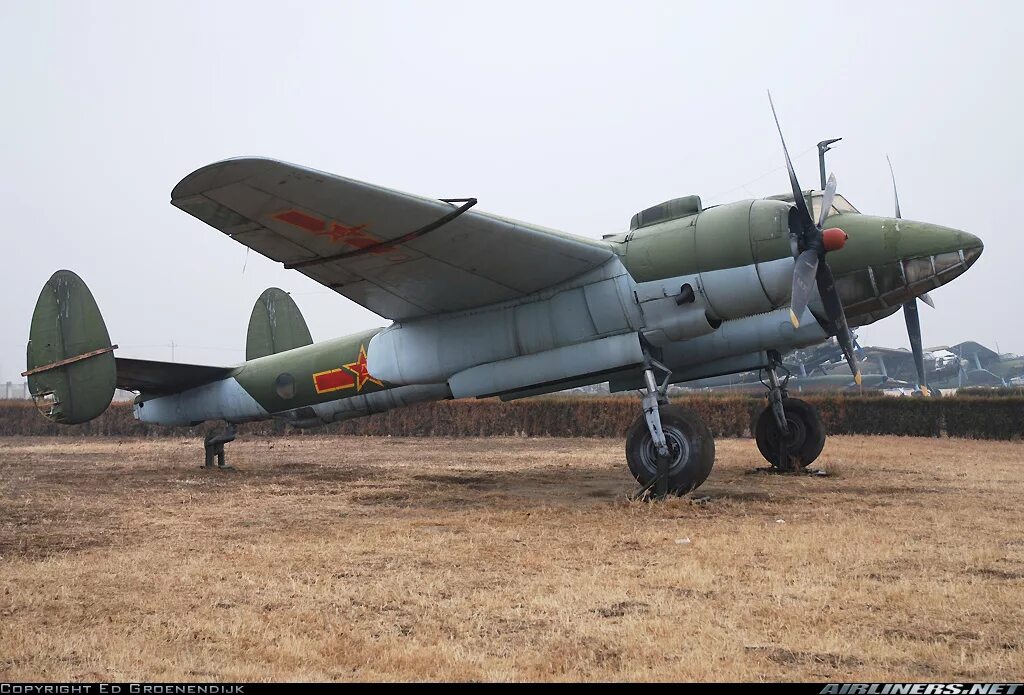 Ту 2 город производства. Ту-2 бомбардировщик. Ту2. Ту-2 пикирующий бомбардировщик. А Н Туполев ту 2.