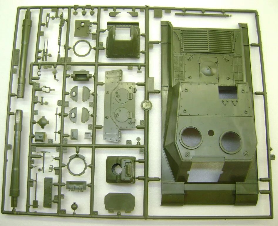 Ису коробка. ИСУ-122 звезда 1/35. Сборная модель: (звезда 3534) Советский истребитель танков ИСУ-122. Звезда 3534 Советский истребитель танков ИСУ-122 1/35. ИСУ-152 звезда 1/35.