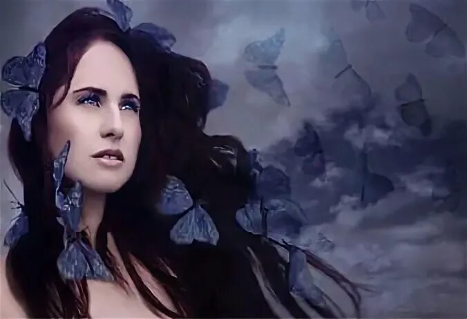 Voiceless it cries wingless flutters