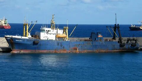 Рыболовно морозильный траулер
