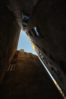 Двор 20