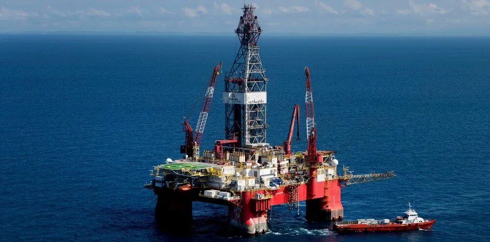 Добыча ископаемых мексики. Мексика нефтедобыча. Добыча нефти в мексиканском заливе. Нефтедобывающий завод в мексике. Мексика добыча.