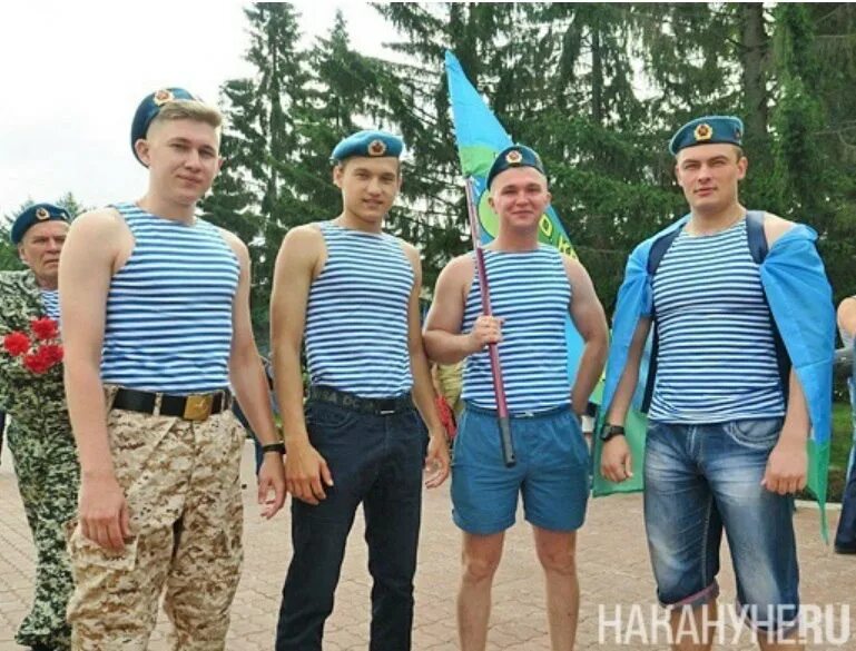 Вдв день празднования. Бывший десант. Десант есть десант 2010. 2010 сериал. 3есантник1в быв5их 4нет бывает.