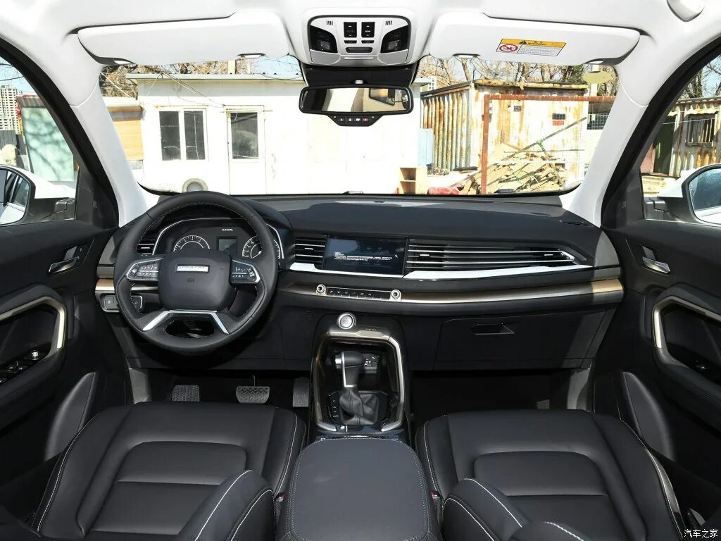 Видеорегистратор haval. Машина haval h6 салон. haval h6 2025 салон. haval h6 новый салон. внедорожник хавал н6.