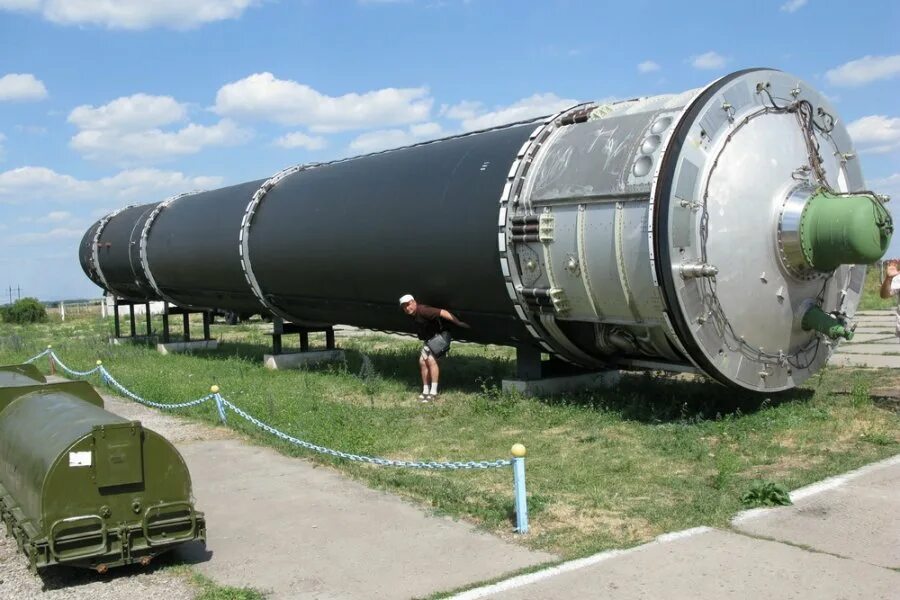 Ракета р-36м2 воевода. Ракета р-36м сатана. Ракета р-36м сатана. Ss 18 сатана. Баллистическая ракета рс-20а «сатана».