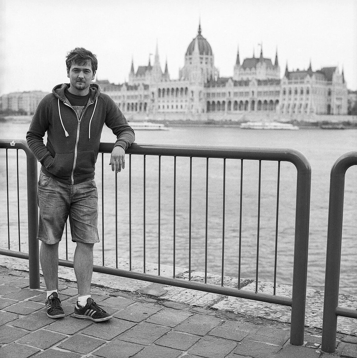 Том влашиха. Венгрия внешность мужчины. Будапешт мужчины. Будапешт лето. Будапешт мужчины.