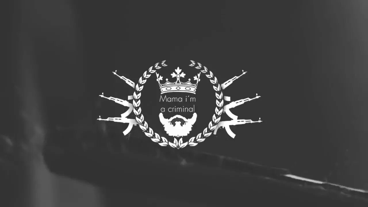 Мама im a criminal. Картинка criminal. Мама криминал картинки. Mama i m a criminal. Наклейка mama im criminal.